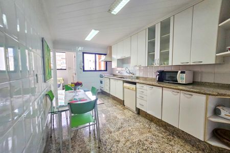 Apartamento para alugar com 180m², 3 quartos e 2 vagascozinha