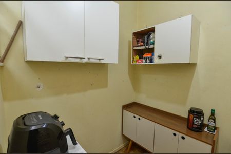 Apartamento para alugar com 68m², 2 quartos e sem vagaQuarto de Serviço