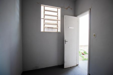 Casa à venda com 100m², 3 quartos e 4 vagasQuarto de Serviço