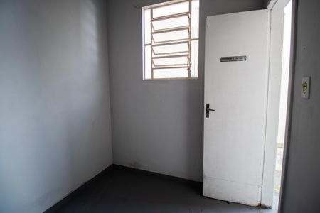 Casa à venda com 100m², 3 quartos e 4 vagasQuarto de Serviço