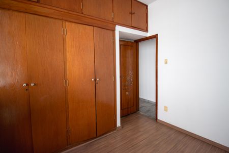 Casa à venda com 100m², 3 quartos e 4 vagasQuarto 1