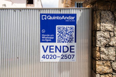 Casa à venda com 100m², 3 quartos e 4 vagasPlaca