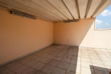 Casa à venda com 100m², 3 quartos e 4 vagasTerraço
