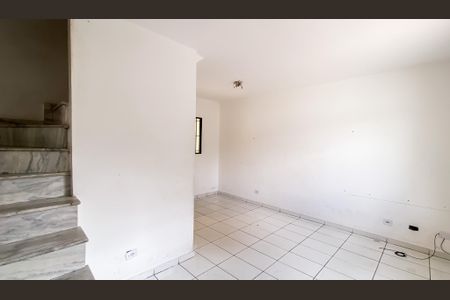 Casa para alugar com 80m², 3 quartos e 2 vagasSala