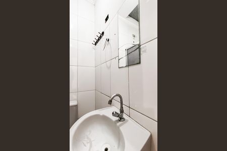 Casa para alugar com 80m², 3 quartos e 2 vagasBanheiro