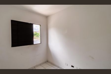 Casa para alugar com 80m², 3 quartos e 2 vagasQuarto 2
