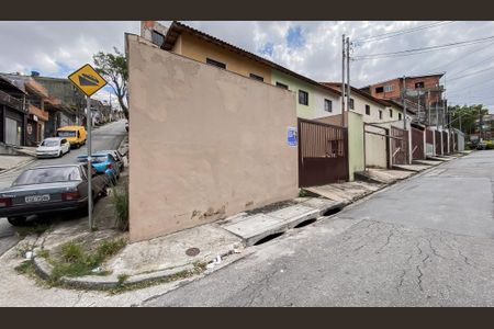 Casa para alugar com 110m², 3 quartos e 3 vagas Casa para alugar com 110m², 3 quartos e 3 vagasFachada