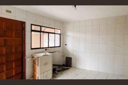 Casa para alugar com 110m², 3 quartos e 3 vagas Casa para alugar com 110m², 3 quartos e 3 vagasCozinha