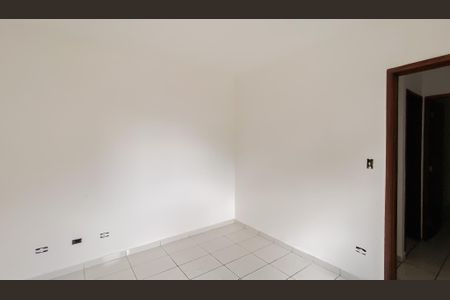 Casa para alugar com 110m², 3 quartos e 3 vagas Casa para alugar com 110m², 3 quartos e 3 vagasQuarto 1