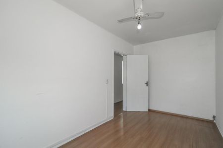 Quarto de apartamento para alugar com 2 quartos, 53m² em São Sebastião, Porto Alegre