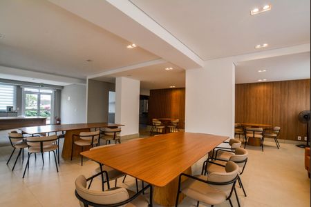 Apartamento para alugar com 68m², 2 quartos e 1 vaga Apartamento para alugar com 68m², 2 quartos e 1 vagaÁrea comum - Salão de festas