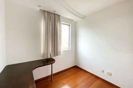 Apartamento à venda com 184m², 3 quartos e 3 vagas Apartamento à venda com 184m², 3 quartos e 3 vagasQuarto 3