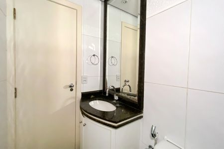 Apartamento à venda com 184m², 3 quartos e 3 vagas Apartamento à venda com 184m², 3 quartos e 3 vagasBanheiro