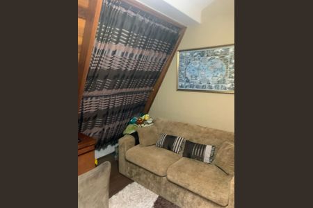 Casa à venda com 253m², 4 quartos e 2 vagasSala