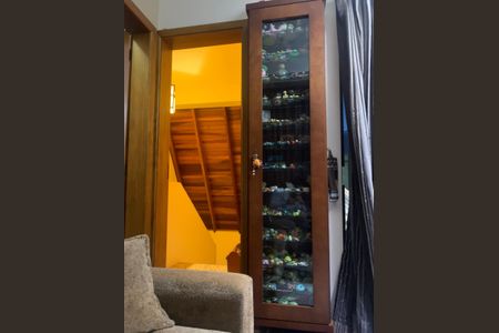 Casa à venda com 253m², 4 quartos e 2 vagasSala