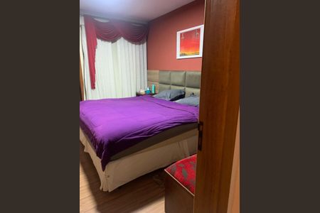 Casa à venda com 253m², 4 quartos e 2 vagasQuarto