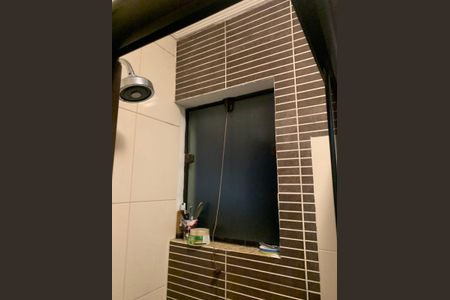 Casa à venda com 253m², 4 quartos e 2 vagasBanheiro