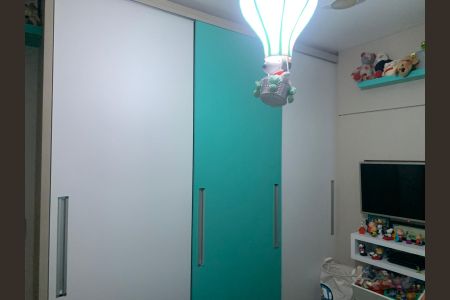 Casa à venda com 253m², 4 quartos e 2 vagasQuarto