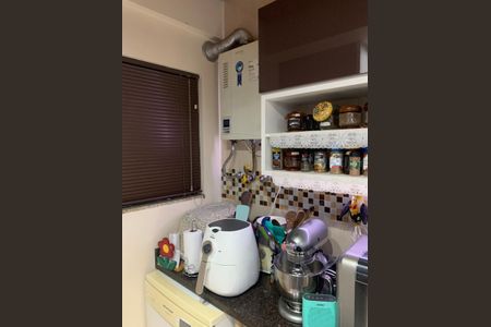 Casa à venda com 253m², 4 quartos e 2 vagasCozinha