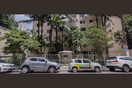 Apartamento à venda com 48m², 1 quarto e 1 vagaFachada