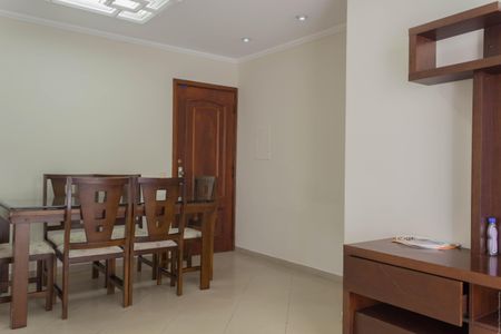 Apartamento para alugar com 67m², 2 quartos e 1 vagaSala
