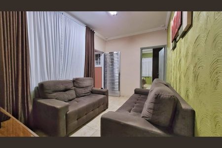 Sala de casa à venda com 2 quartos, 200m² em Vila Pires, Santo André