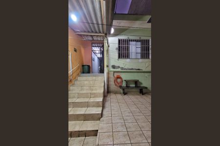 Área externa de casa à venda com 2 quartos, 200m² em Vila Pires, Santo André