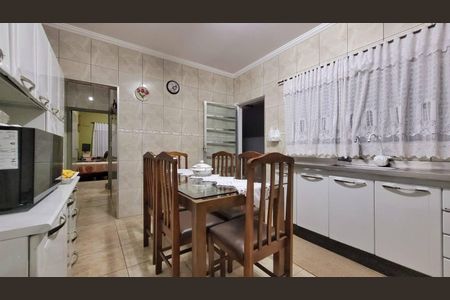 Cozinha de casa à venda com 2 quartos, 200m² em Vila Pires, Santo André