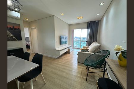 Apartamento à venda com 62m², 2 quartos e 1 vagaSala