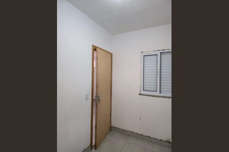 Quarto 02 de apartamento para alugar com 2 quartos, 32m² em Jardim Sao Luis (zona Norte), Guarulhos