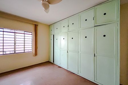 Casa para alugar com 360m², 3 quartos e 2 vagasSuíte