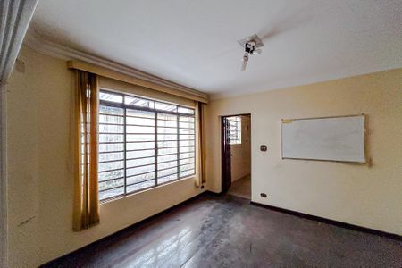 Casa para alugar com 360m², 3 quartos e 2 vagasSala