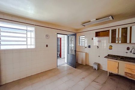Casa para alugar com 360m², 3 quartos e 2 vagasCozinha