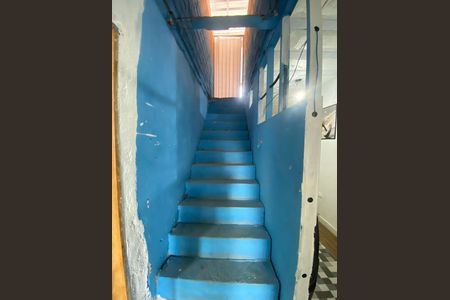 Casa para alugar com 252m², 3 quartos e 2 vagasEscada