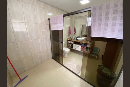 Casa para alugar com 252m², 3 quartos e 2 vagasBanheiro 3