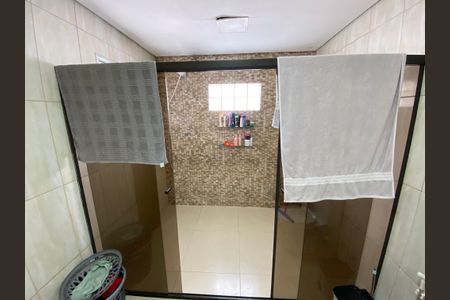 Casa para alugar com 252m², 3 quartos e 2 vagasBanheiro 3