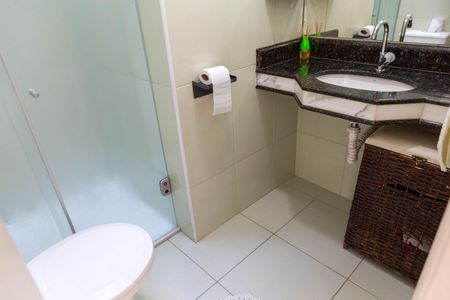 Casa à venda com 110m², 2 quartos e 2 vagas Casa à venda com 110m², 2 quartos e 2 vagasQuarto 1 - Banheiro