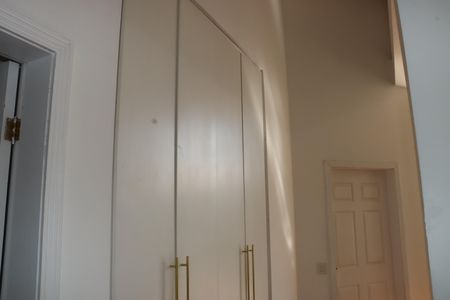 Casa de condomínio para alugar com 780m², 8 quartos e 8 vagasCorredor