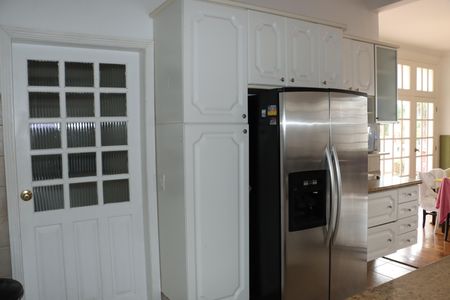 Casa de condomínio para alugar com 780m², 8 quartos e 8 vagasCozinha