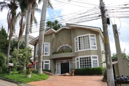 Casa de condomínio para alugar com 780m², 8 quartos e 8 vagasFachada