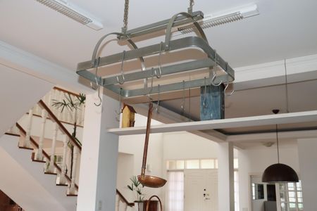 Casa de condomínio para alugar com 780m², 8 quartos e 8 vagasCozinha