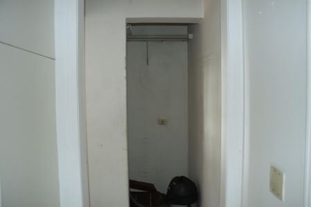 Casa de condomínio para alugar com 780m², 8 quartos e 8 vagasÁrea de Serviço