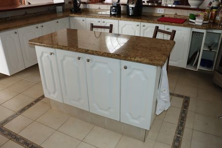 Casa de condomínio para alugar com 780m², 8 quartos e 8 vagasCozinha