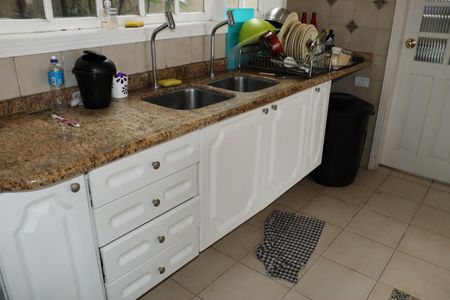 Casa de condomínio para alugar com 780m², 8 quartos e 8 vagasCozinha