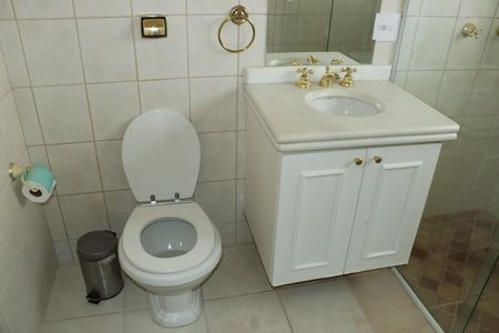 Casa de condomínio para alugar com 780m², 8 quartos e 8 vagasBanheiro Suíte 3