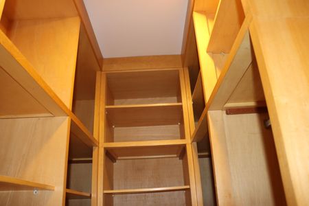 Casa de condomínio para alugar com 780m², 8 quartos e 8 vagasCloset da Suíte 4