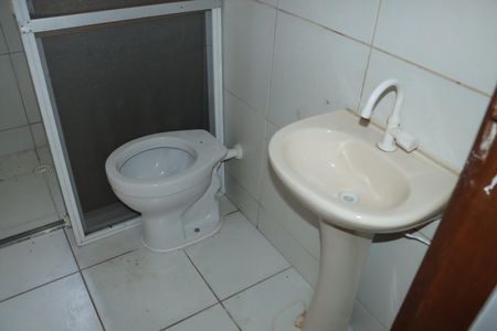 Casa de condomínio para alugar com 780m², 8 quartos e 8 vagasBanheiro de Serviço