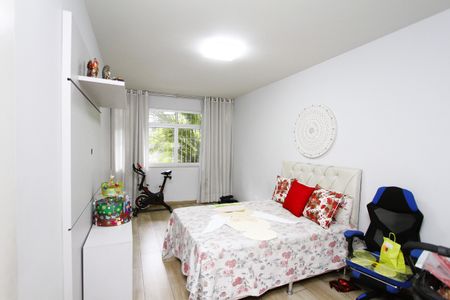 Apartamento à venda com 248m², 4 quartos e 2 vagasQuarto 4