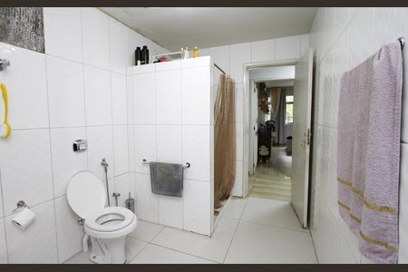 Apartamento à venda com 248m², 4 quartos e 2 vagasBanheiro Social