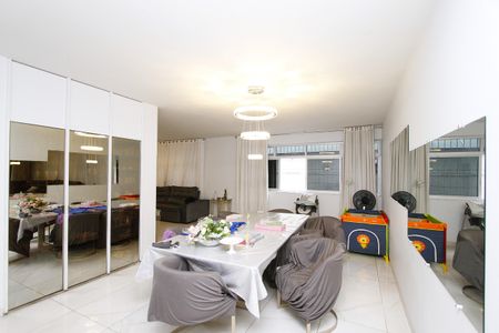 Apartamento à venda com 248m², 4 quartos e 2 vagasSala 2